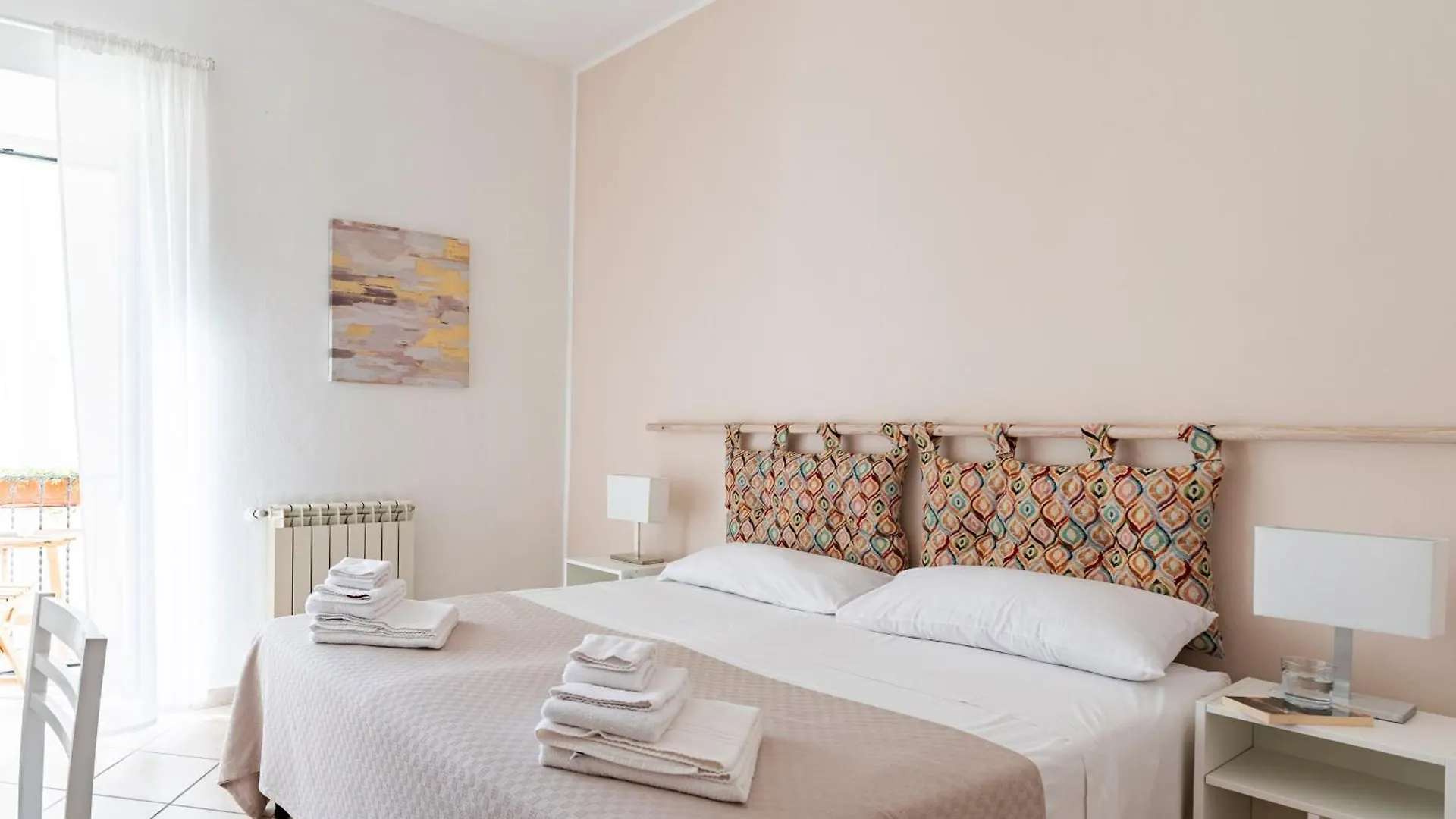 Punto Al Capo Appartamento Intero O Stanze Matrimoniali Con Bagno Privato Palermo 0*,  Italië